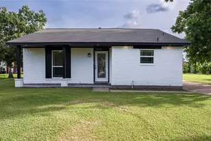 1413 N Avenue R, Freeport, TX 77541 - Photo 1