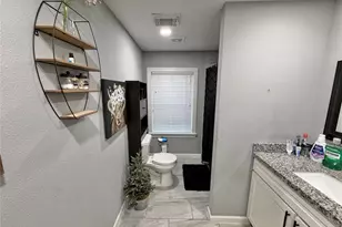 907 E Magnolia St, Angleton, TX 77515 - Photo 27