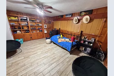 907 E Magnolia Street, Angleton, TX 77515 - Photo 23