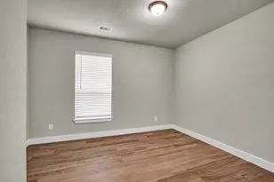 411 S Amherst Dr, West Columbia, TX 77486 - Photo 23