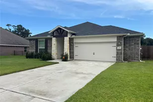 411 S Amherst Dr, West Columbia, TX 77486 - Photo 3