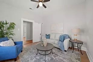 2015 36th St, Galveston, TX 77550 - Photo 3