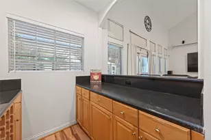 8107 Tiger Ln, Houston, TX 77040 - Photo 23
