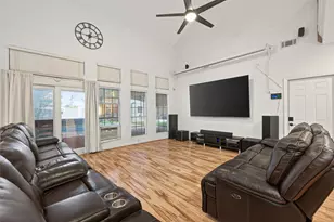 8107 Tiger Ln, Houston, TX 77040 - Photo 9