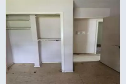 4806 Grapevine Street, Houston, TX 77045 - Photo 7