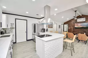 8006 Shiner Ln, Houston, TX 77072 - Photo 13