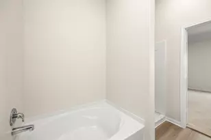 14314 Sun Coral Dr, Texas City, TX 77539 - Photo 7