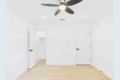 2002 Jones Street, Rosenberg, TX 77471 - Photo 9