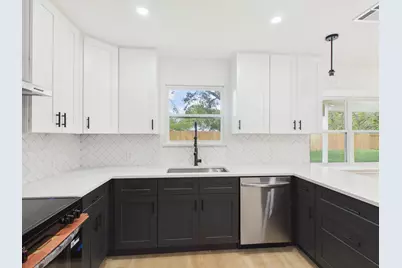 2002 Jones Street, Rosenberg, TX 77471 - Photo 21