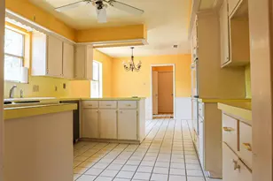 13226 Holston Hills Dr, Houston, TX 77069 - Photo 9