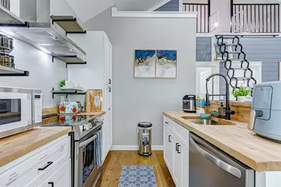 1079 Johnson Road, Gilchrist, TX 77617 - Photo 11