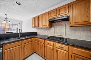 10215 Minturn Ln, Houston, TX 77064 - Photo 15