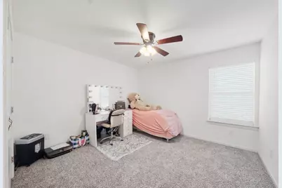 326 Cartersville Street, Houston, TX 77029 - Photo 9