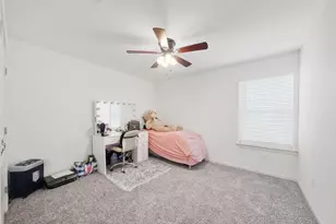 326 Cartersville St, Houston, TX 77029 - Photo 9