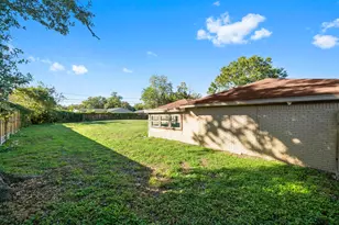 1723 Campbell Rd, Houston, TX 77080 - Photo 23