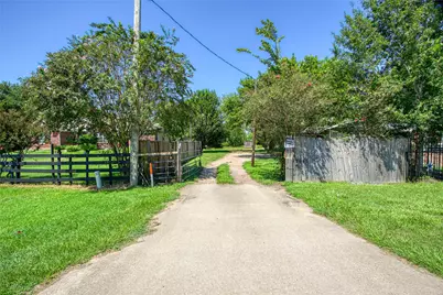 3645 County Road 58, Manvel, TX 77578 - Photo 3