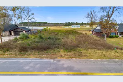1012 Chateau Woods Parkway Drive, Conroe, TX 77385 - Photo 3