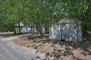 419 S Main St, La Grange, TX 78945 - Photo 41