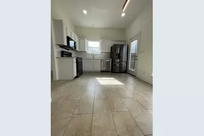 7916 Comal Street, Houston, TX 77051 - Photo 9