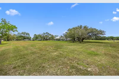 1884 County Road 218, Weimar, TX 78962 - Photo 29