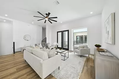 1913 Hoskins Drive #H, Houston, TX 77080 - Photo 9