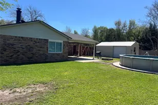 402 Lyndale Dr, Highlands, TX 77562 - Photo 25