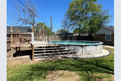 402 Lyndale Drive, Highlands, TX 77562 - Photo 27