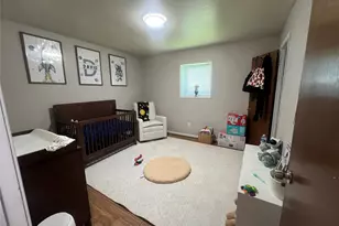 402 Lyndale Dr, Highlands, TX 77562 - Photo 19