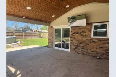 402 Lyndale Drive, Highlands, TX 77562 - Photo 25