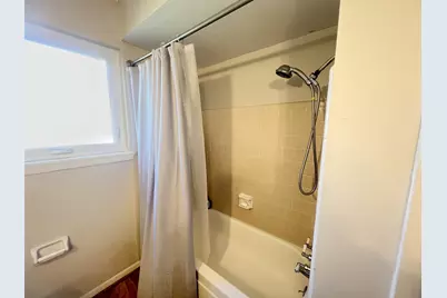 402 Lyndale Drive, Highlands, TX 77562 - Photo 23