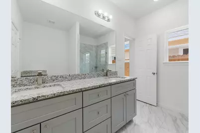 2811 Bowlin Leaf Lane, Houston, TX 77014 - Photo 17