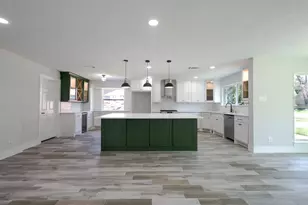 2111 Wycliffe Dr, Houston, TX 77043 - Photo 5