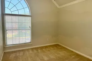 202 Almond Dr, Baytown, TX 77520 - Photo 11