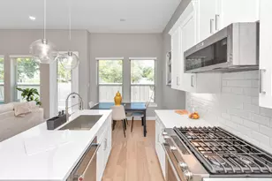 305 Queen Sude Ln, Houston, TX 77091 - Photo 13