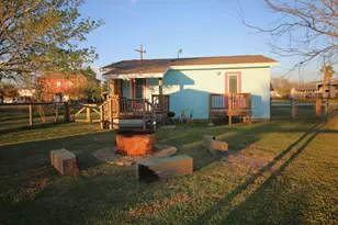 1061 O' Neil Rd, Crystal Beach, TX 77650 - Photo 11