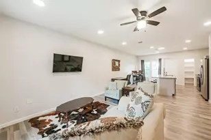 13 Hafer St, Baytown, TX 77520 - Photo 5