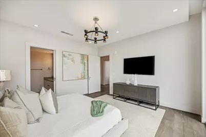 1711 Allen Parkway #1805, Houston, TX 77019 - Photo 9