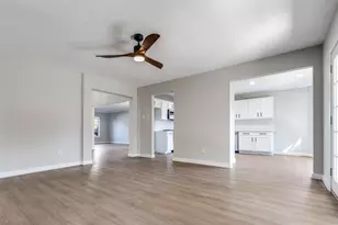 2103 Laurel Arbor Dr, Houston, TX 77014 - Photo 9