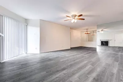 9700 Leawood Boulevard #201, Houston, TX 77099 - Photo 3