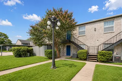9700 Leawood Boulevard #201, Houston, TX 77099 - Photo 3