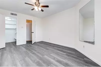 9700 Leawood Boulevard #201, Houston, TX 77099 - Photo 17