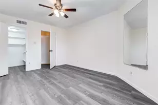 9700 Leawood Blvd, Houston, TX 77099 - Photo 17