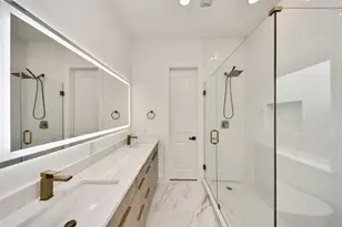 431 Neyland St, Houston, TX 77022 - Photo 19