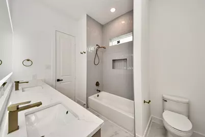 431 Neyland Street, Houston, TX 77022 - Photo 27