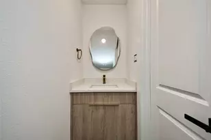 431 Neyland St, Houston, TX 77022 - Photo 31