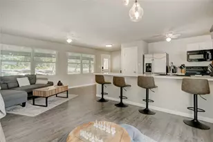 261 Commodore Dr, Livingston, TX 77351 - Photo 7