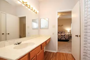 17631 Red Oak Dr, Houston, TX 77090 - Photo 7