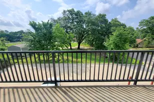 501 E Davis St, Conroe, TX 77301 - Photo 15