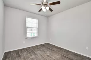 14068 W Crystal Cave Ln, Conroe, TX 77384 - Photo 9