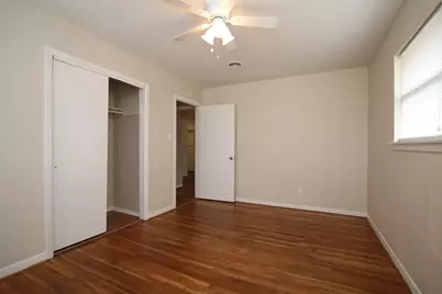 8819 Timberside Drive #10, Houston, TX 77025 - Photo 7